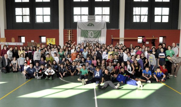 ROZZANO: IO TIFO POSITIVO, PROGETTO DI GIOCO-TIFO NELLA SCUOLA MEDIA LUINI FALCONE.
PER TOGNOLATTI-STIMOLO